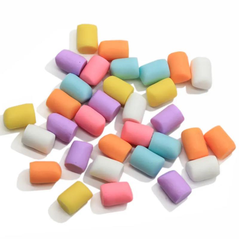 Sztuczny deser z piankowymi ma – Home Decor From Clay recenzja i cena
